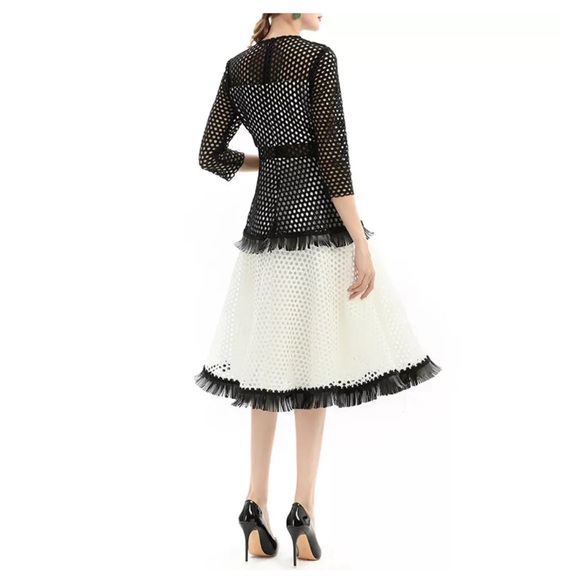 EC three-quarter sleeves tiered design flared midi dress perforated mesh size 10 - Picture 6 of 8